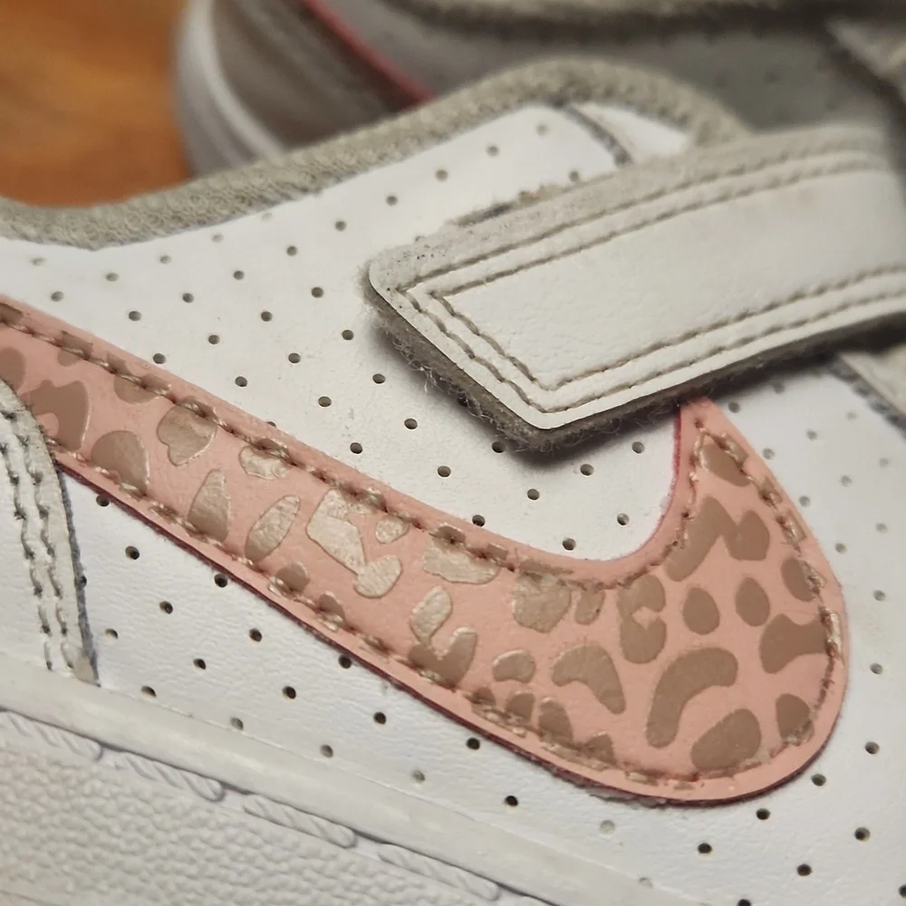 Nike Kids White With Pink Leopard Print Swoosh Sneakers Size 10 Child